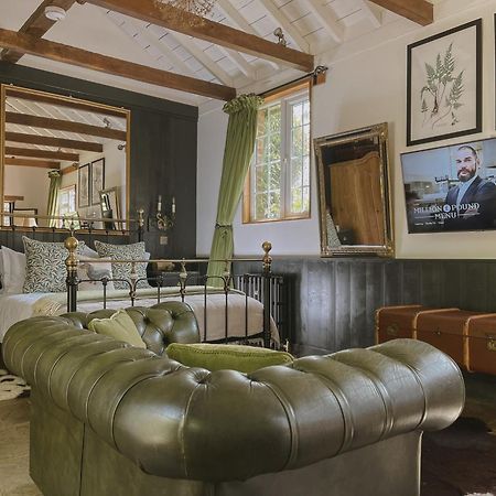 Outbuildings Dorset Hotel Брайдпорт Екстериор снимка