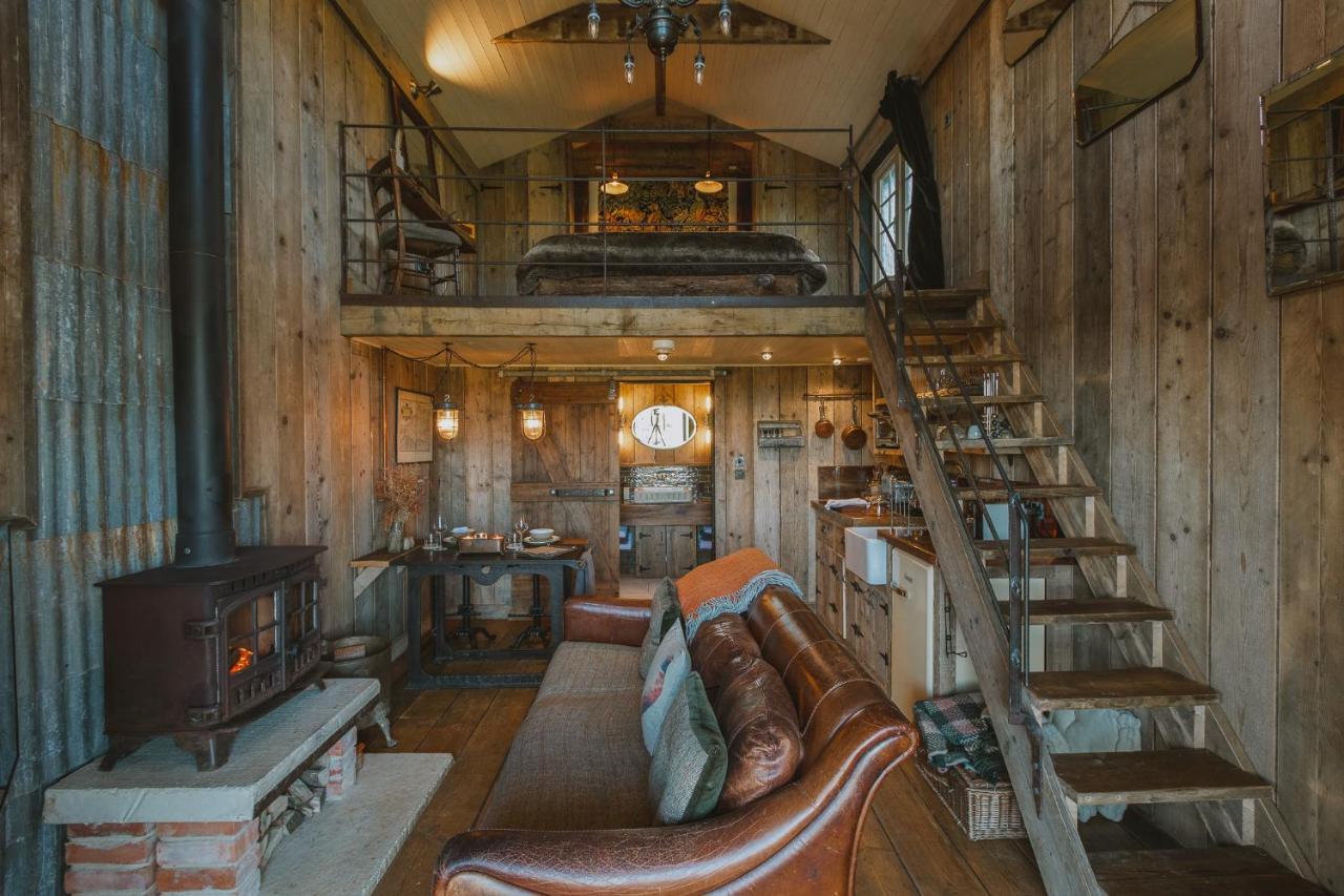 Outbuildings Dorset Hotel Брайдпорт Екстериор снимка
