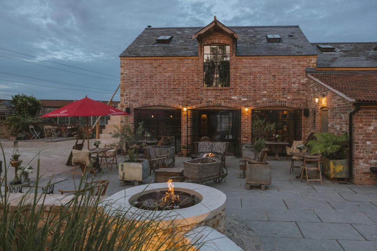 Outbuildings Dorset Hotel Брайдпорт Екстериор снимка