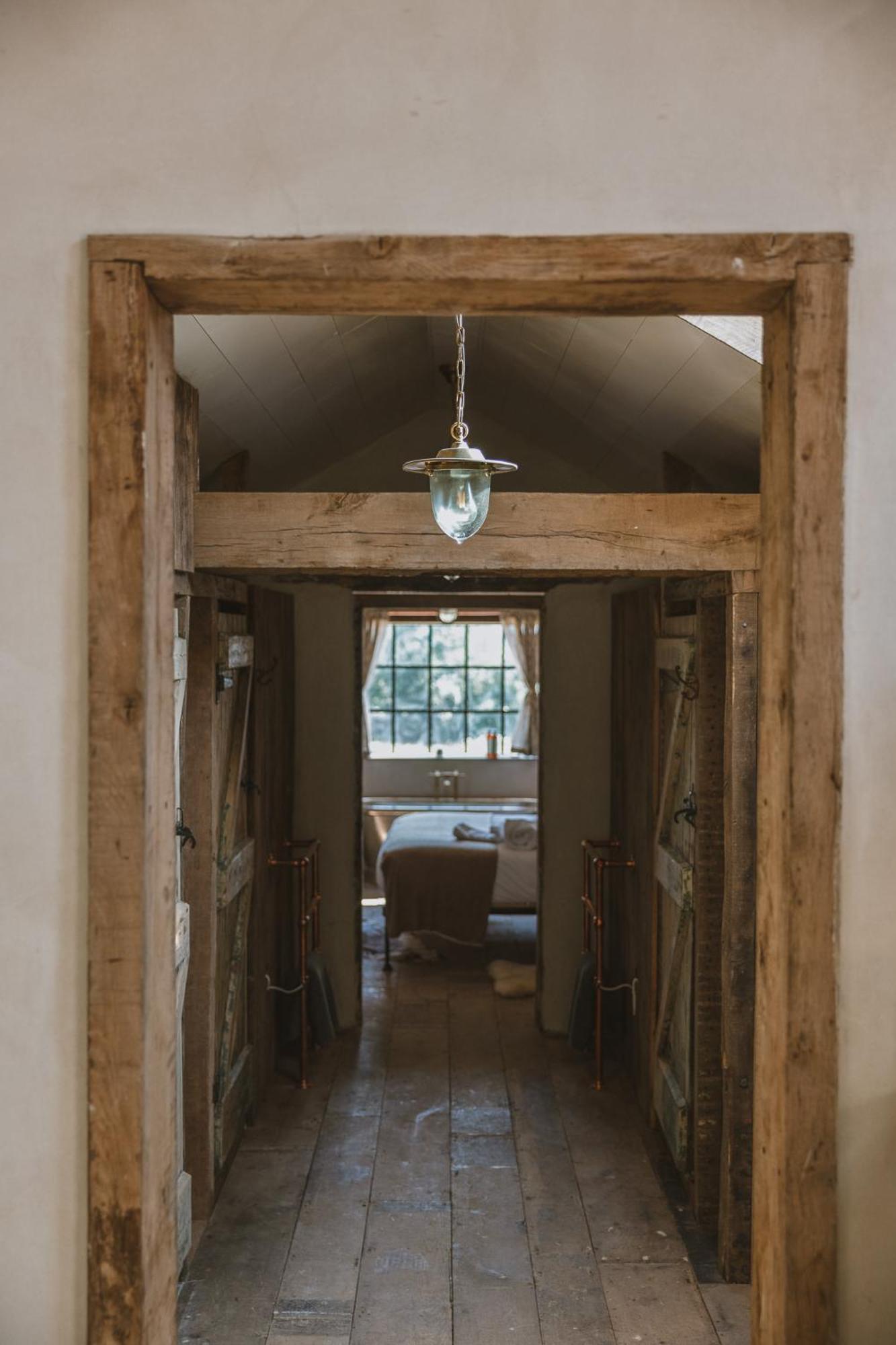 Outbuildings Dorset Hotel Брайдпорт Екстериор снимка