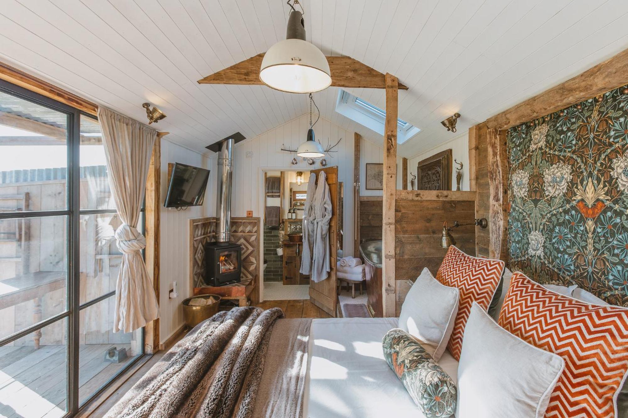 Outbuildings Dorset Hotel Брайдпорт Екстериор снимка