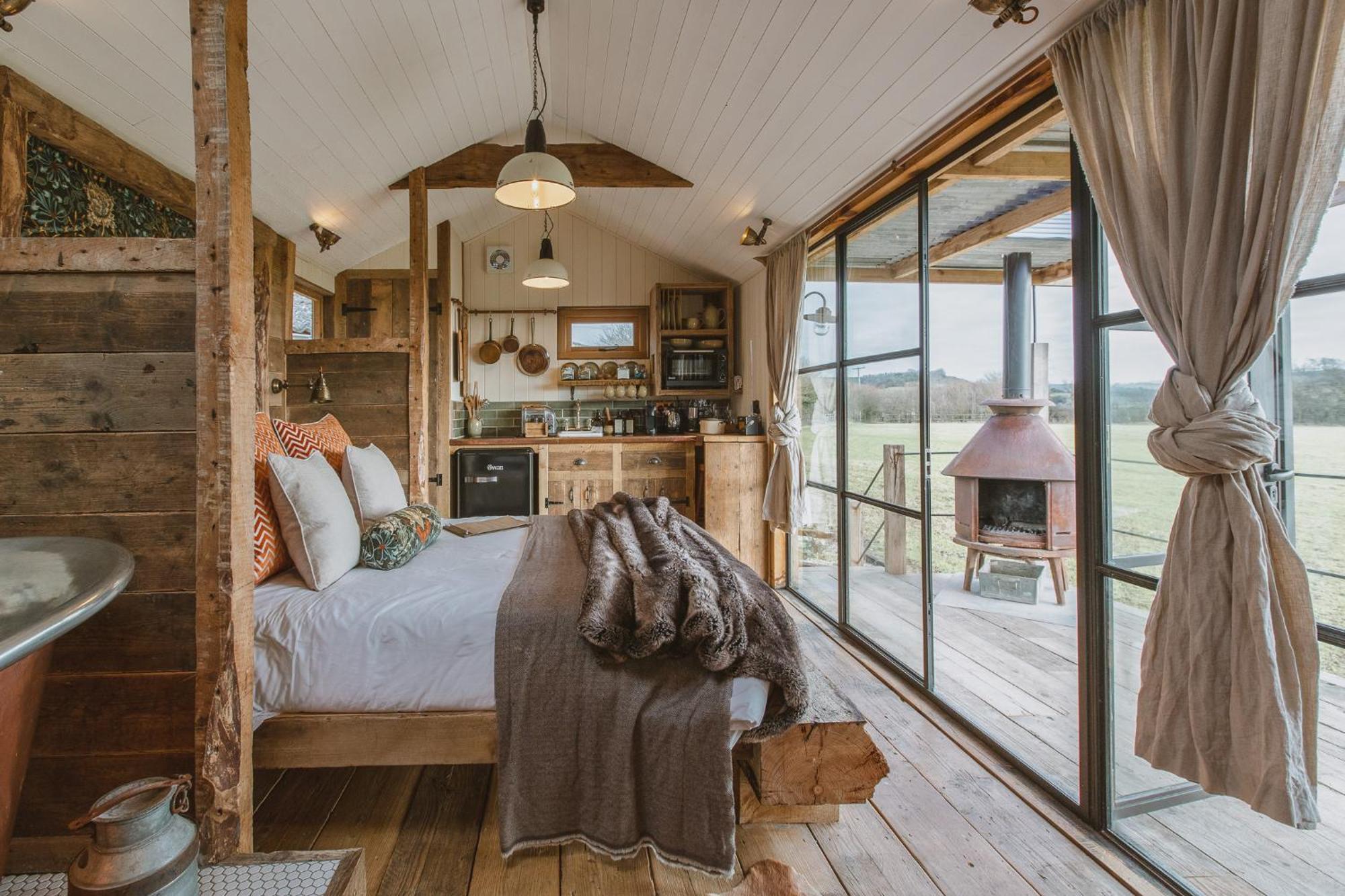 Outbuildings Dorset Hotel Брайдпорт Екстериор снимка