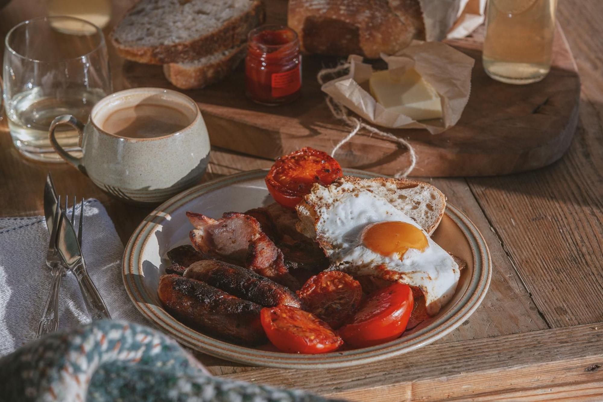 Outbuildings Dorset Hotel Брайдпорт Екстериор снимка