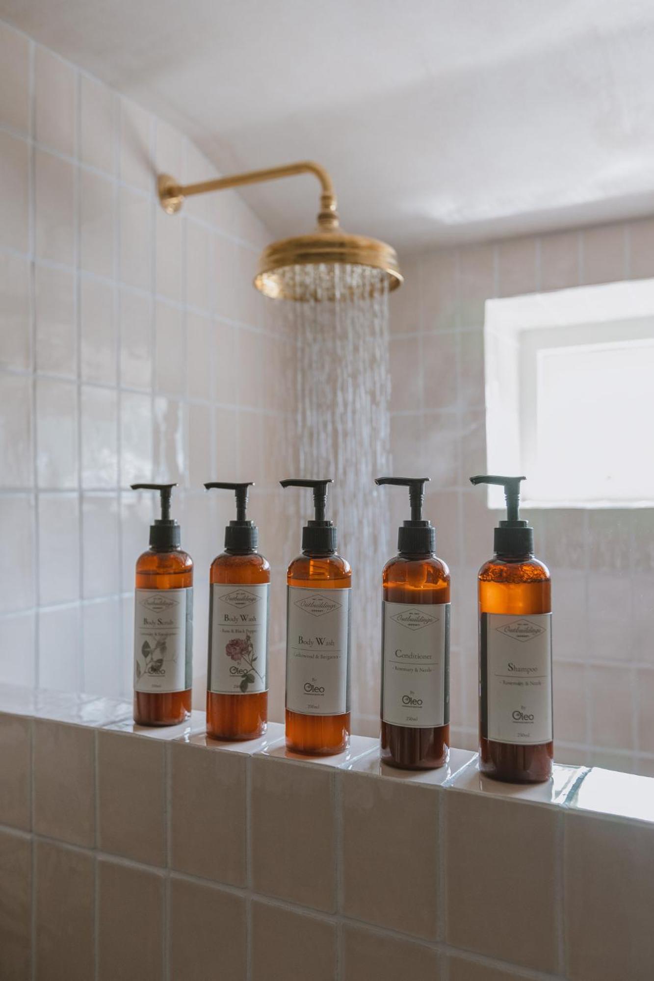 Outbuildings Dorset Hotel Брайдпорт Екстериор снимка