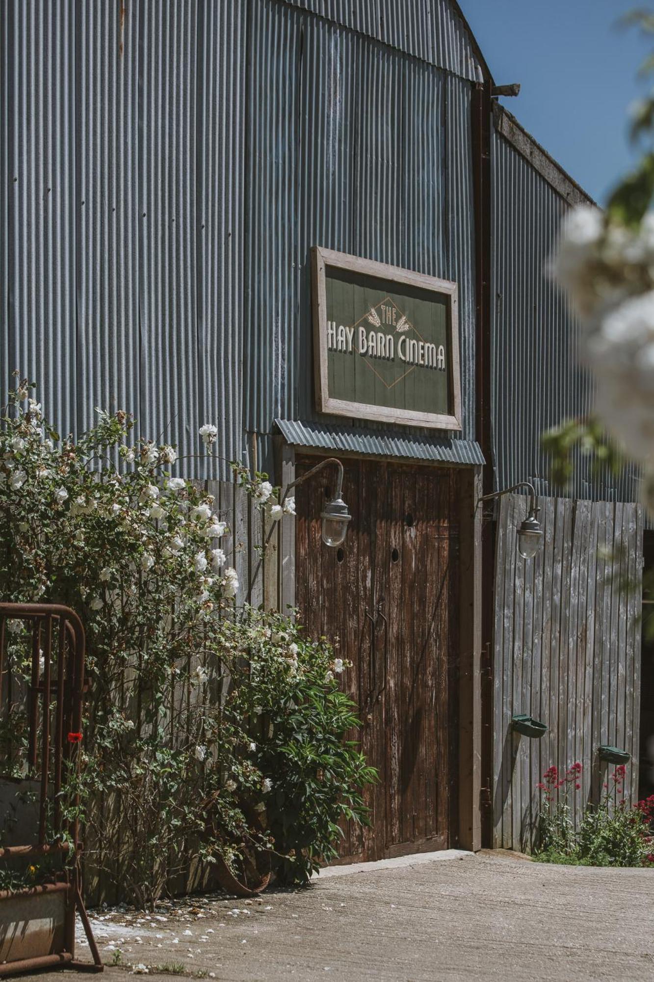 Outbuildings Dorset Hotel Брайдпорт Екстериор снимка